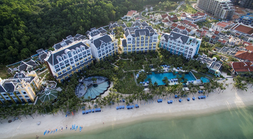 JW Marriott Phu Quoc Emerald Bay - khu nghỉ dưỡng và villa trên đảo sang trọng hàng đầu thế giới 2019 do World Travel Awards trao tặng.​